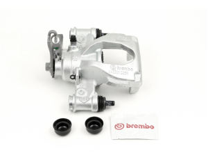 Zacisk hamulcowy tył prawy Master III Renault 440013972R