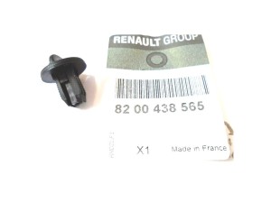 Spinka osłony akumulatora Laguna III Renault 8200438565